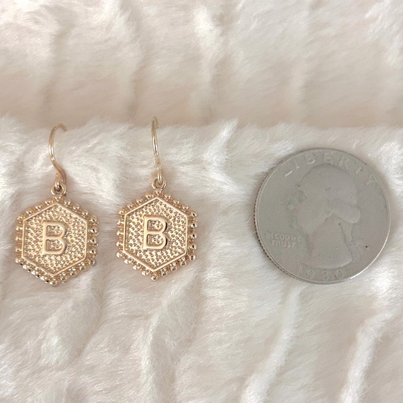 NWOT Studio by dauplaise Gold tone Initial Letter B Fishhook Earrings - Picture 3 of 3